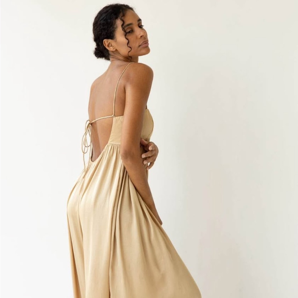 Elegant Gold Maxi Dress - Bahhgoose - Picture 4 of 4